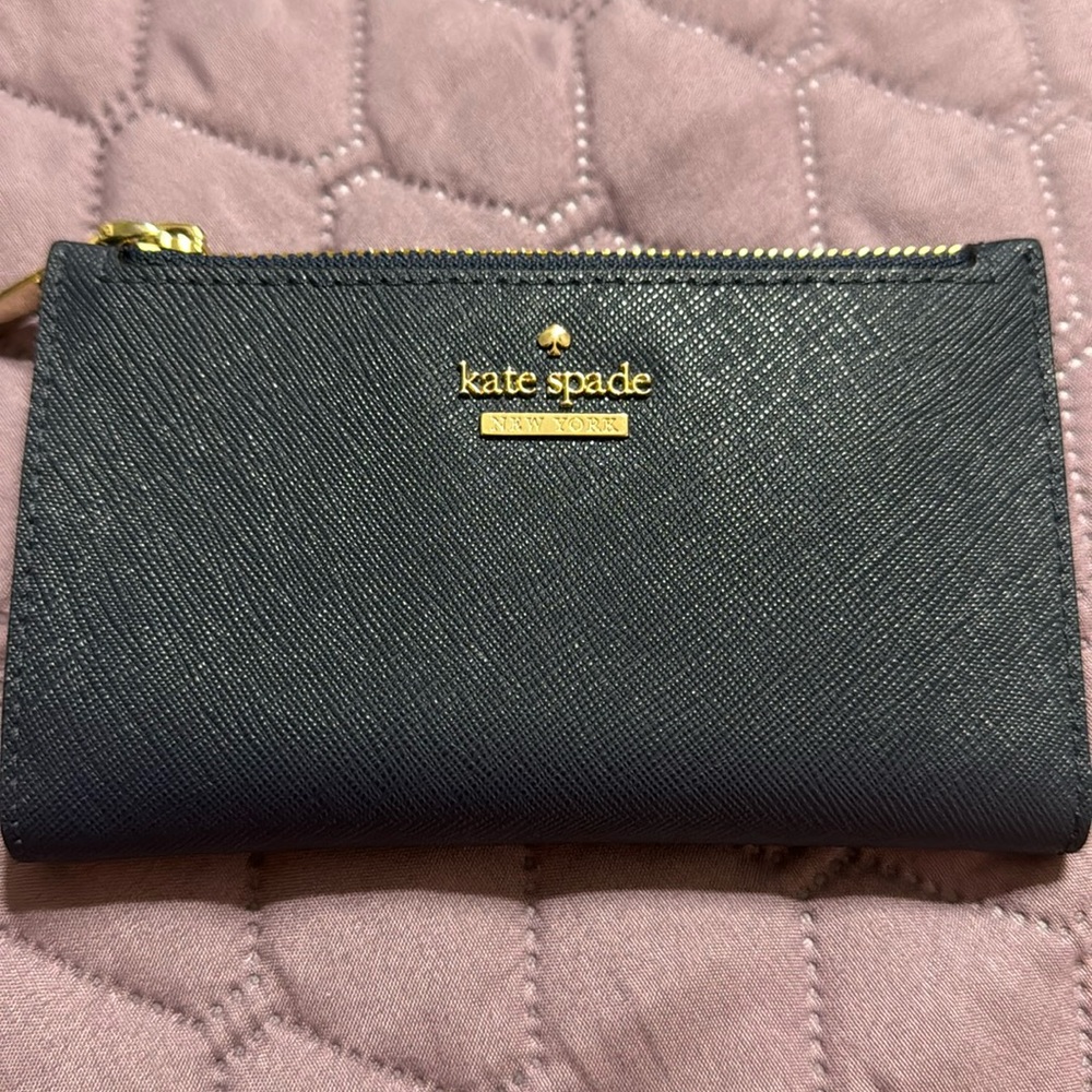 EUC Kate Spade Cameron Street wallet